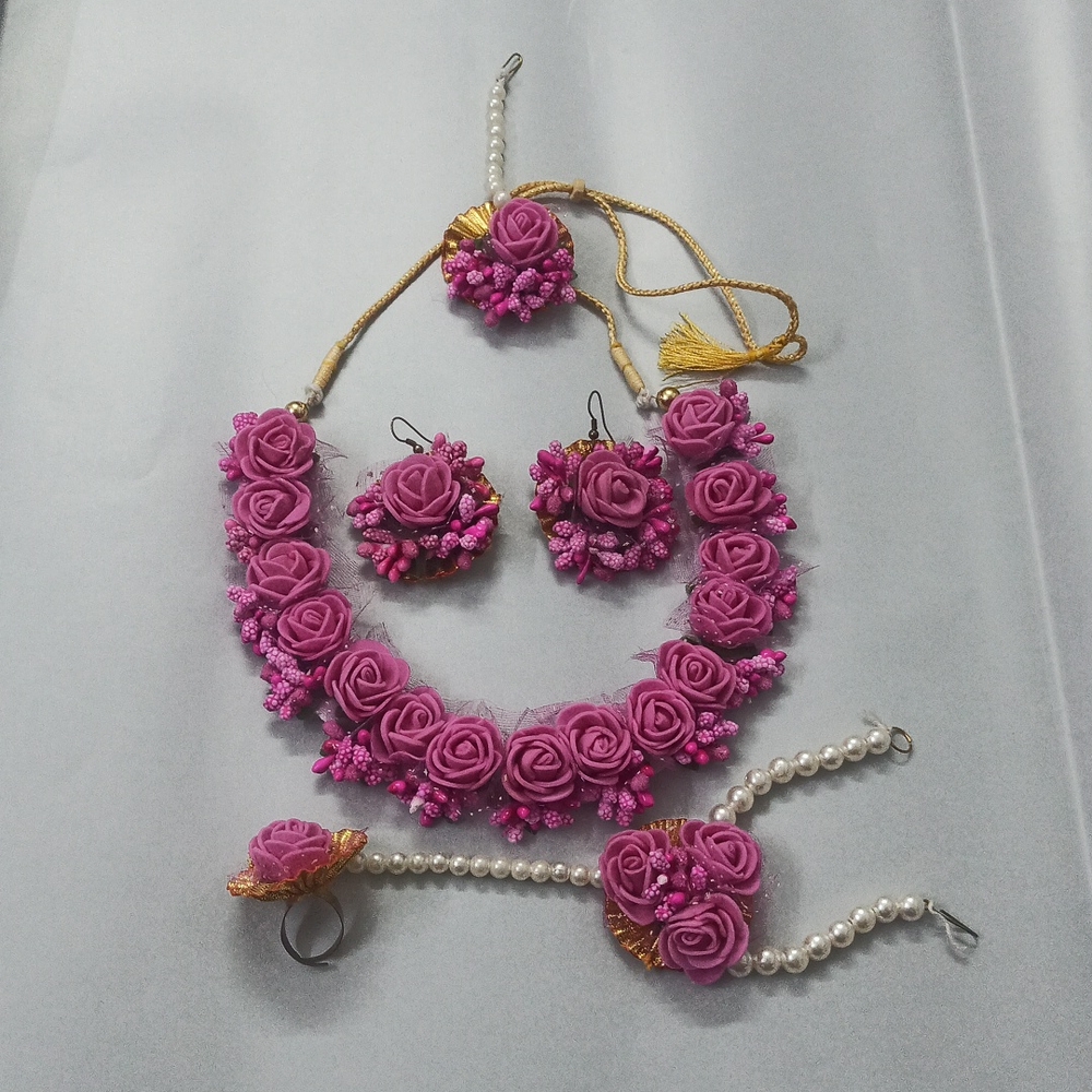 Pink beautiful Flower jewellery for haldi (no negotiation) - Picture 1 of 8